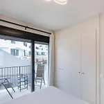 Modern Flat With 2 Bedrooms, Terrace, And Pool In Cala De Mijas *