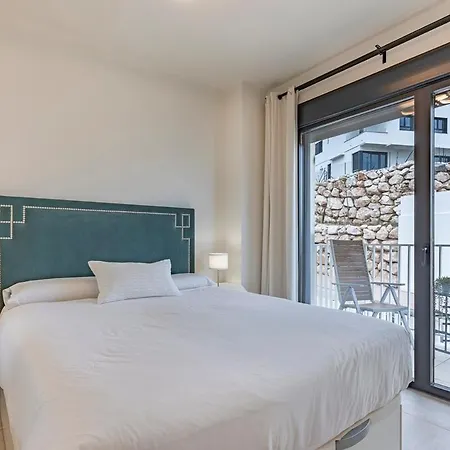 Modern Flat With 2 Bedrooms, Terrace, And Pool In Cala De Mijas Apartment