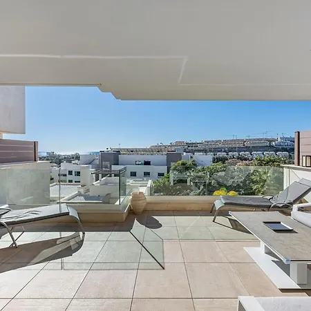 Modern Flat With 2 Bedrooms, Terrace, And Pool In Cala De Mijas