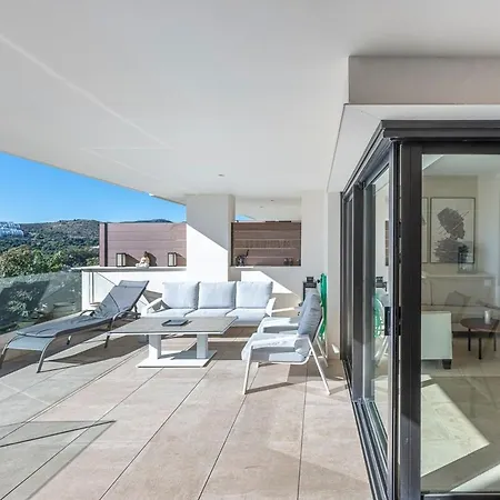 Modern Flat With 2 Bedrooms, Terrace, And Pool In Cala De Mijas * La Cala De Mijas