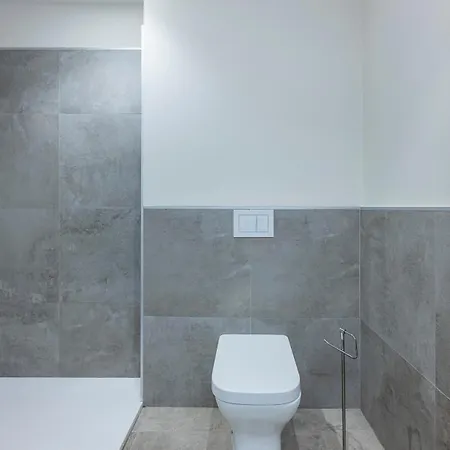 Apartment Modern Flat With 2 Bedrooms, Terrace, And Pool In Cala De Mijas *