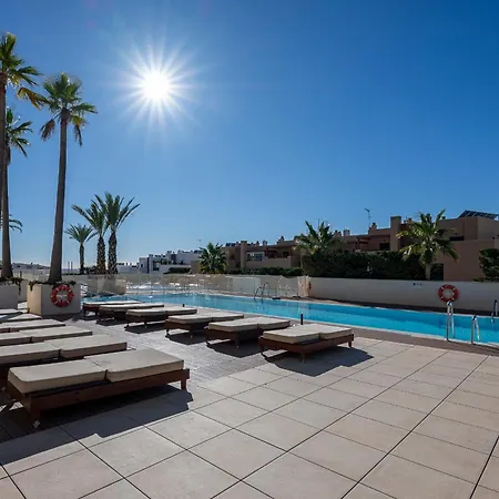 Modern Flat With 2 Bedrooms, Terrace, And Pool In Cala De Mijas * La Cala De Mijas